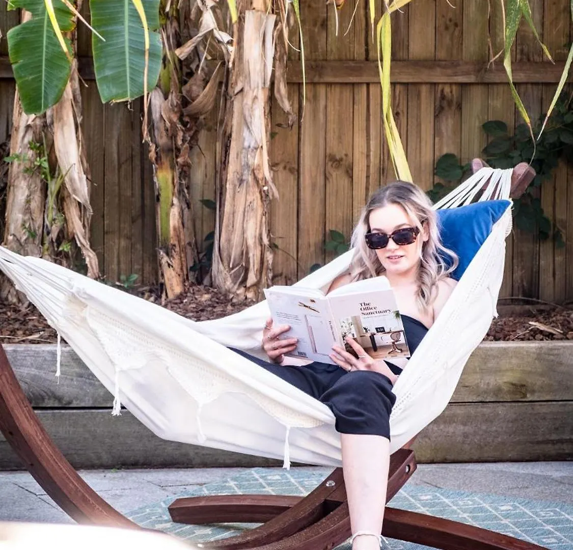 Ferienhaus Pet Friendly House Opposite Bokarina Beach Kawana Waters