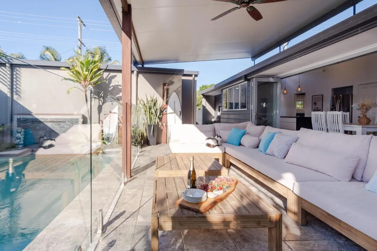 Pet Friendly House Opposite Bokarina Beach كاوانا ووترز بيت للعطل